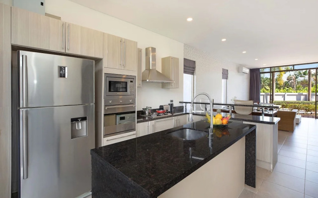 Spacious 3BR Pool Access Villa Argent 7