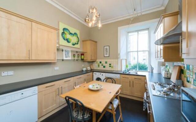 Dean Terrace Apartment