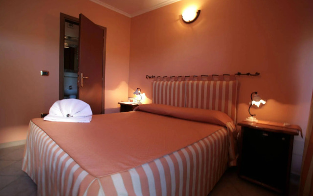 Airport Hotel
