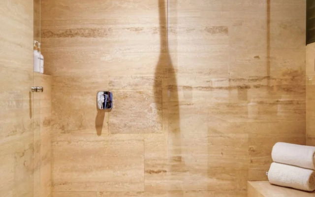 Group Apt #13 #16, no View, 3br, 12 pax