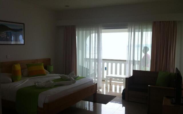 Marie-France Beach Front Apartments