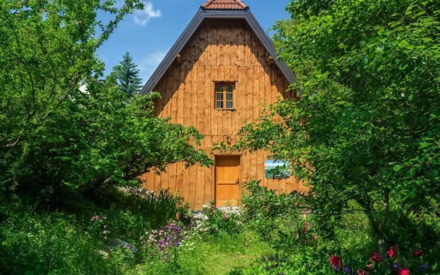 Yeti Cabin