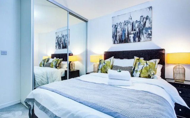 Luxe Apartment by Excel/ London City Airport