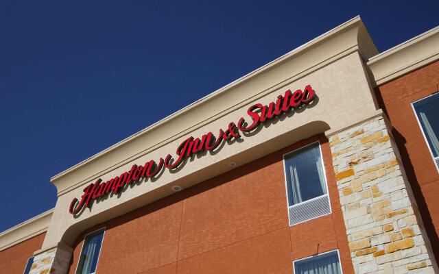 Hampton Inn & Suites Winnie