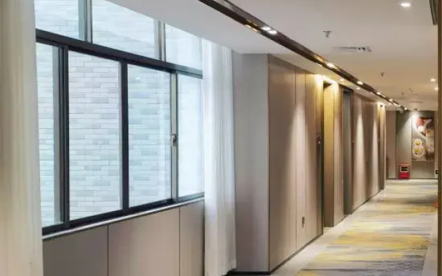Qianjiang Hot Spring Hotel