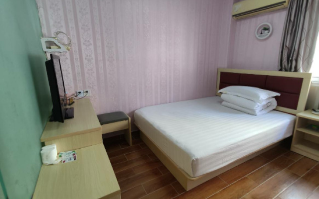 Chun Yi Hotel