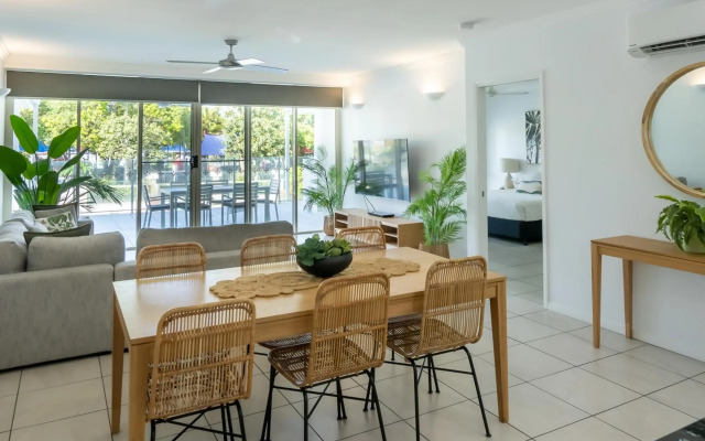 Waters Edge Apartment