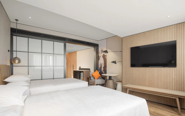 Sheraton Chengdu Lido Hotel