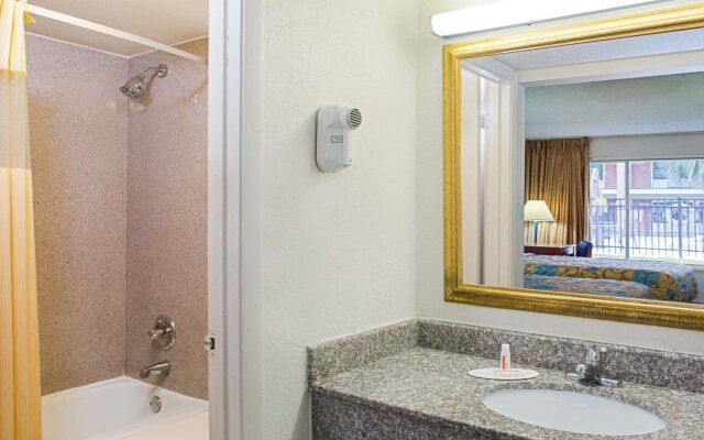 Days Inn Tallahassee-Government Center