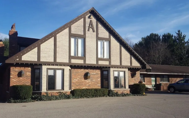 Inn at the Alpine