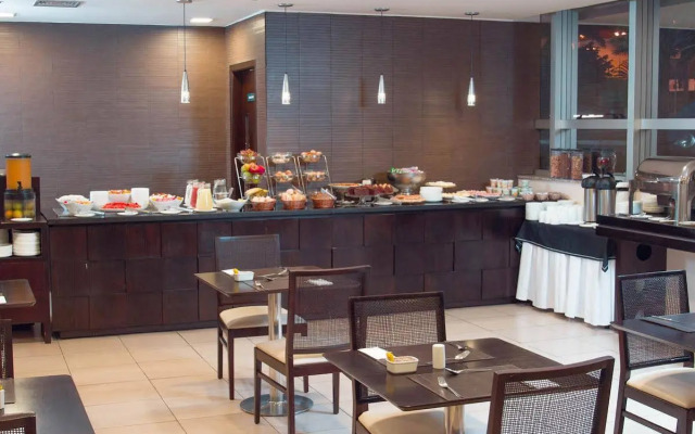 Naoum Hotel