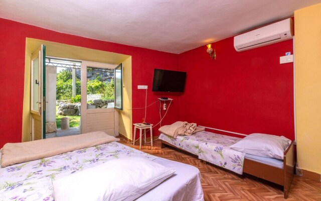 Beautiful Home in Omis With Wifi and 1 Bedrooms