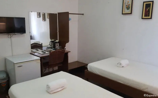 Honeycomb Tourist Inn