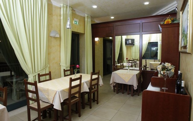 Pino Hotel