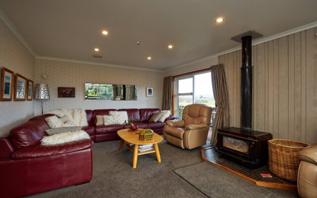 Brook House Bed & Breakfast and Cottages