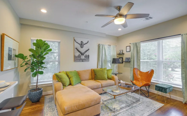 Pet-friendly Houston Apartment: Walk to Midtown!
