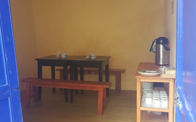 Reinbo Hostel B&B