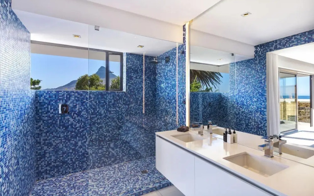 Amara Villa - Designer Villa With Solar Power