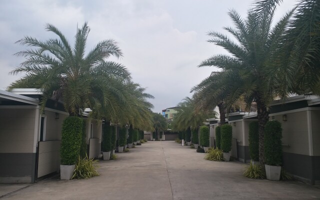 The 9 Resort