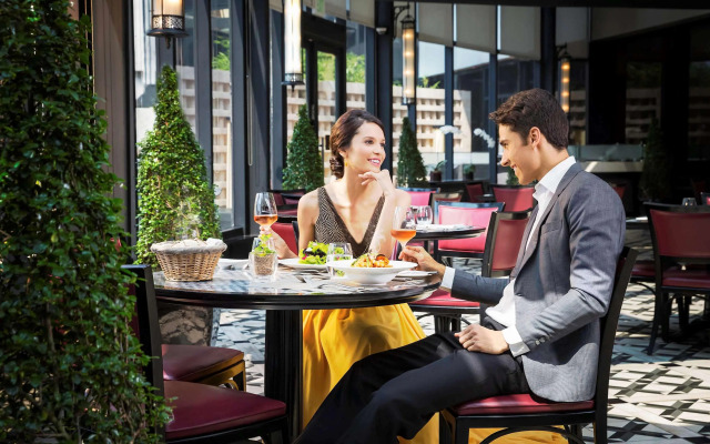 Sofitel Philippine Plaza