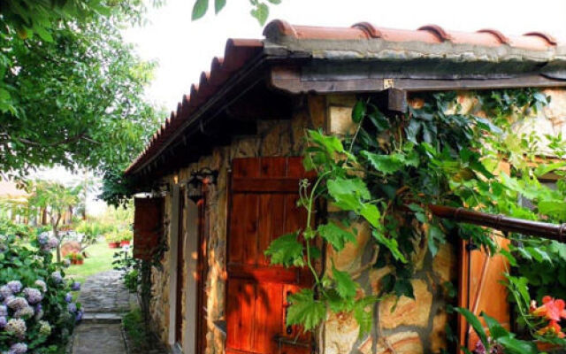 Alekas Studios
