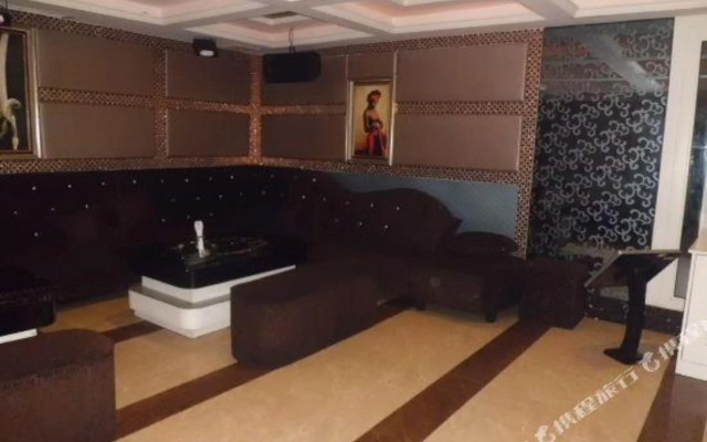 Xuefeng Hotel