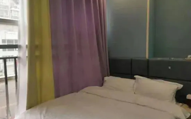 Chongqing Jingyi Business Hotel