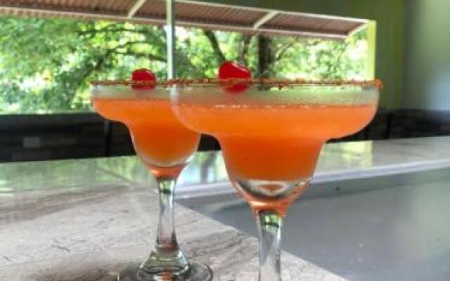 Hotel Jireh - San Carlos Ant