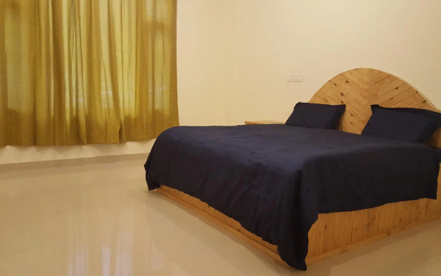 Whoopers Hostel