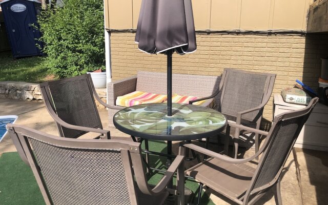 Becky & Marvels 420 Stay (Private Room)