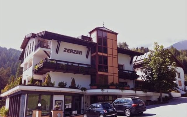 Hotel Garni Zerzer