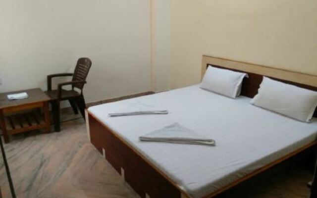 Madhav Guest House