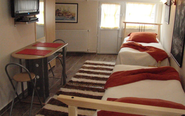 Tom Square Boutique Hotel