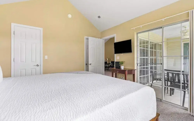 Spring Creek Escape - Balcony w/ Views