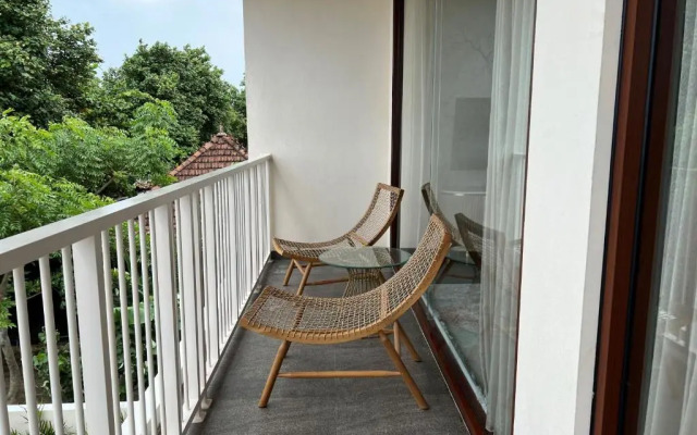 Tabebuya Resto & Resort