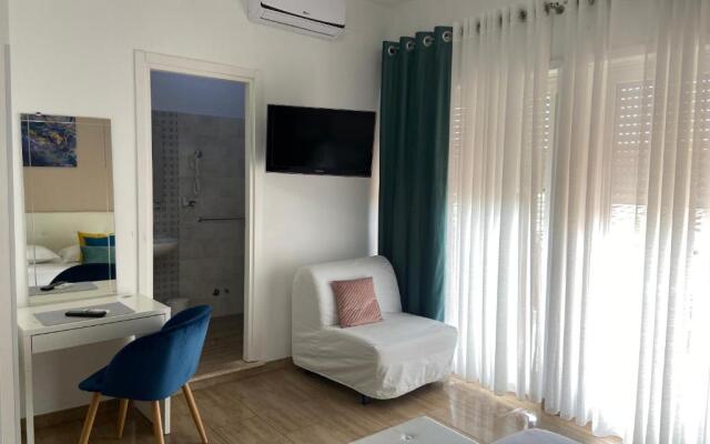 Juna's Guest House