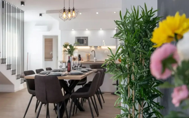 Luxury Kastela Villa With Heated Pool and Lounge Area