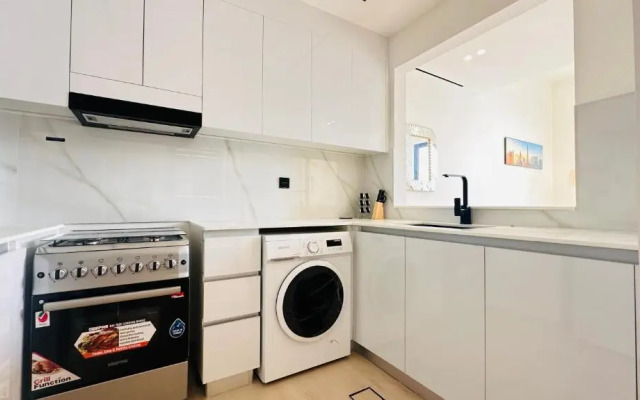 OYO 1287 Home Fully Furnished 1Bed At JVC