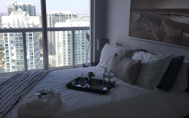 Icon Brickell W Hotel and Residences