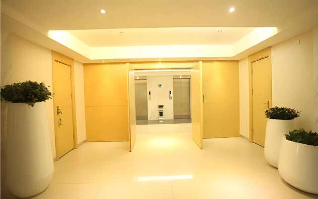 City Comfort Inn Shenzhen Longhua Bus Station Qinghu Metro Station