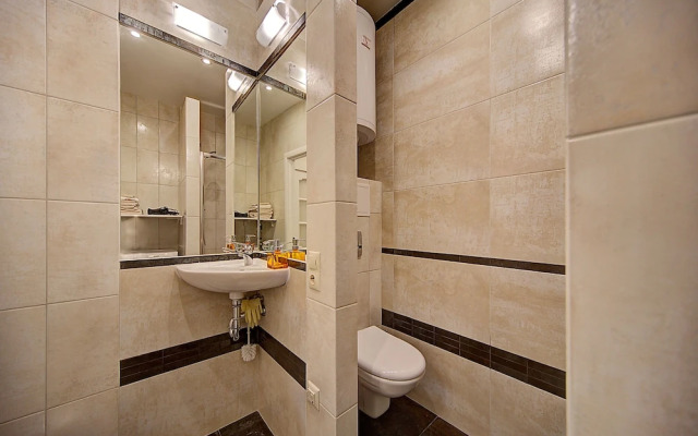 Home4day Apartment on Griboyedov Canal