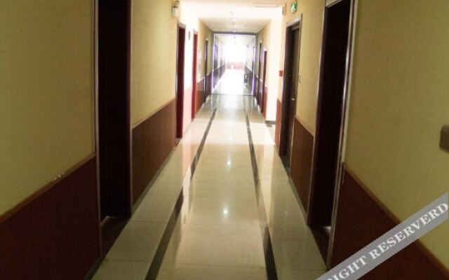 Ronghui Business Hotel
