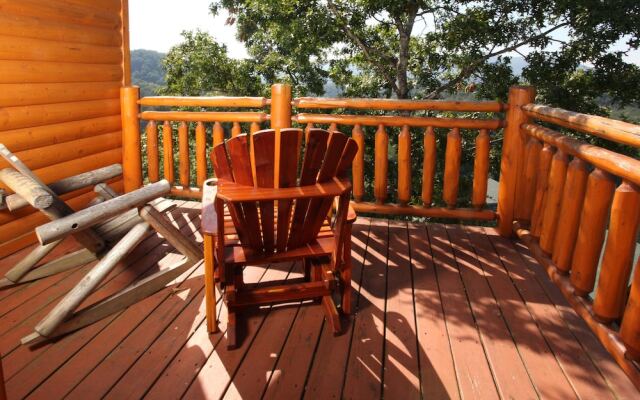 Paradise Mountain Pool Lodge