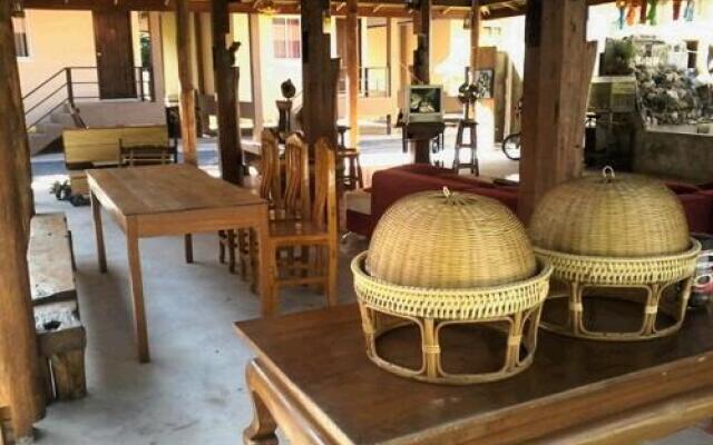 Saksri Resort