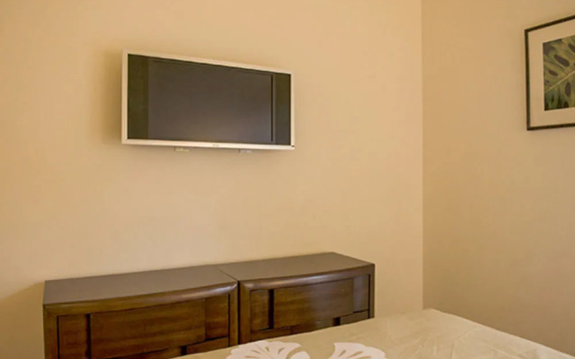 Aina Nalu Condo H208 - 2 Br Condo