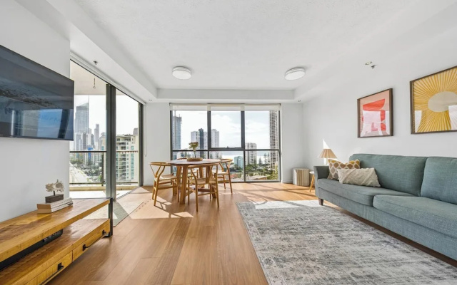 Skyline & Ocean View Retreat - GC 1303 – Guest Rooms – Gold Coast