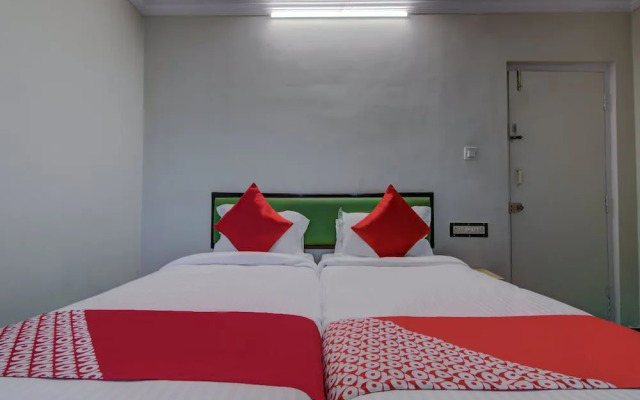 Oyo 14323 Anupama Hotel