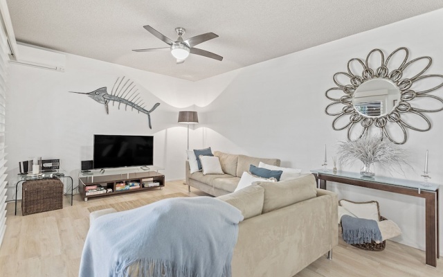 Kiah Unit 14 53 Victoria Parade – Guest Rooms – Nelson Bay