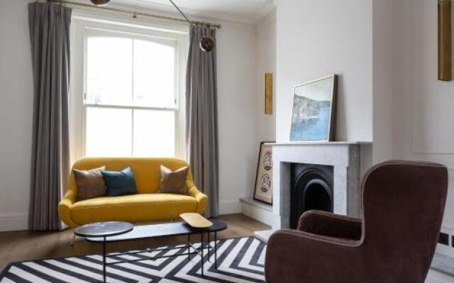 Chalcot Road Iv By Onefinestay