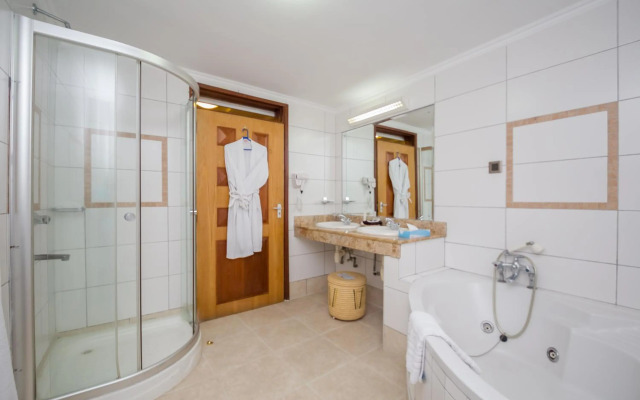 Muthu Silver Springs Hotel